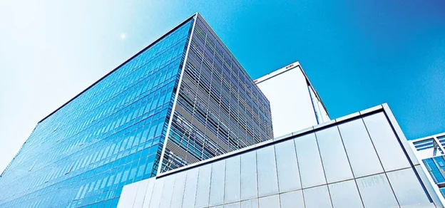 Usage of Glass Façades in Commercial spaces